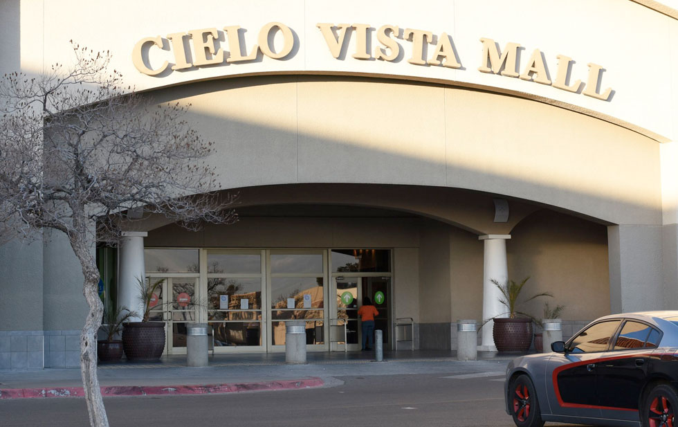 “Hit” the absence of Mexicans in Cielo Vista