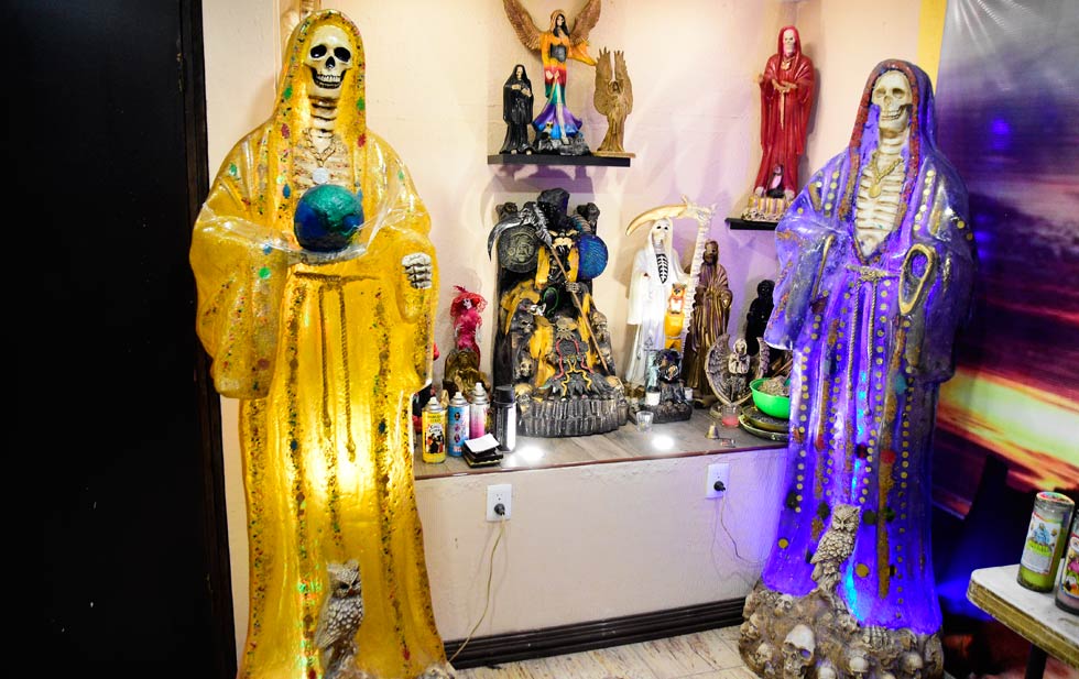 Galería: Celebran misas, bautizos y bodas en santuario de la Santa Muerte