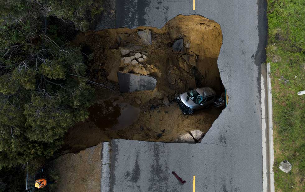 Rains, avalanches and sinkholes do not give California a truce