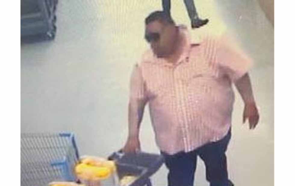 Seorang pria mencuri suku cadang mobil dengan tagihan palsu di El Paso
